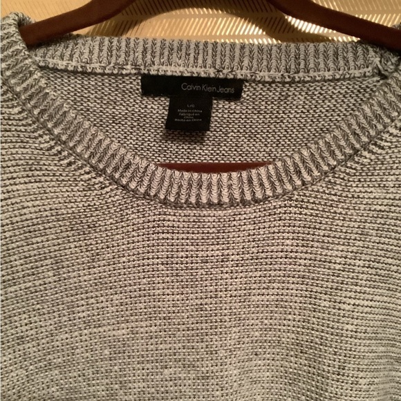 CALVIN KLEIN~THICK-SWEATER/BLOUSE~ LG - Picture 3 of 3